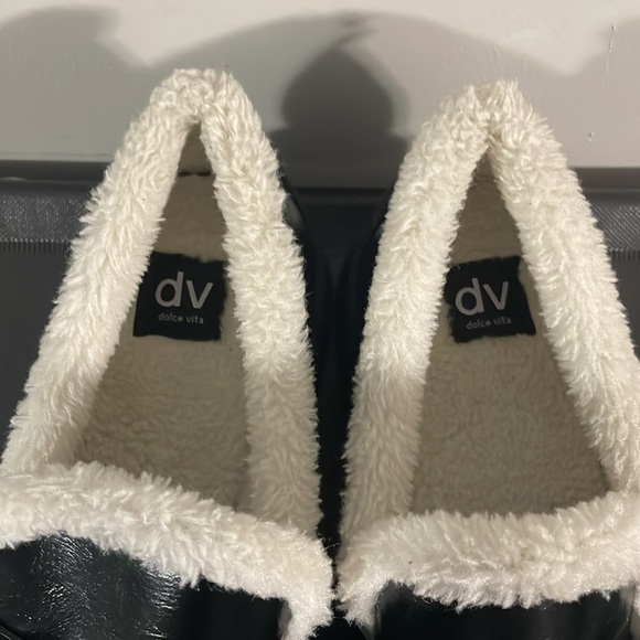 Dolce Vita Faux Fur Loafer - Picture 9 of 11